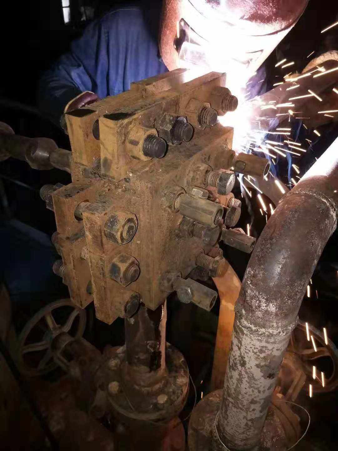 ���ո�¯ú����ѹ����-��ѹ��©��˾